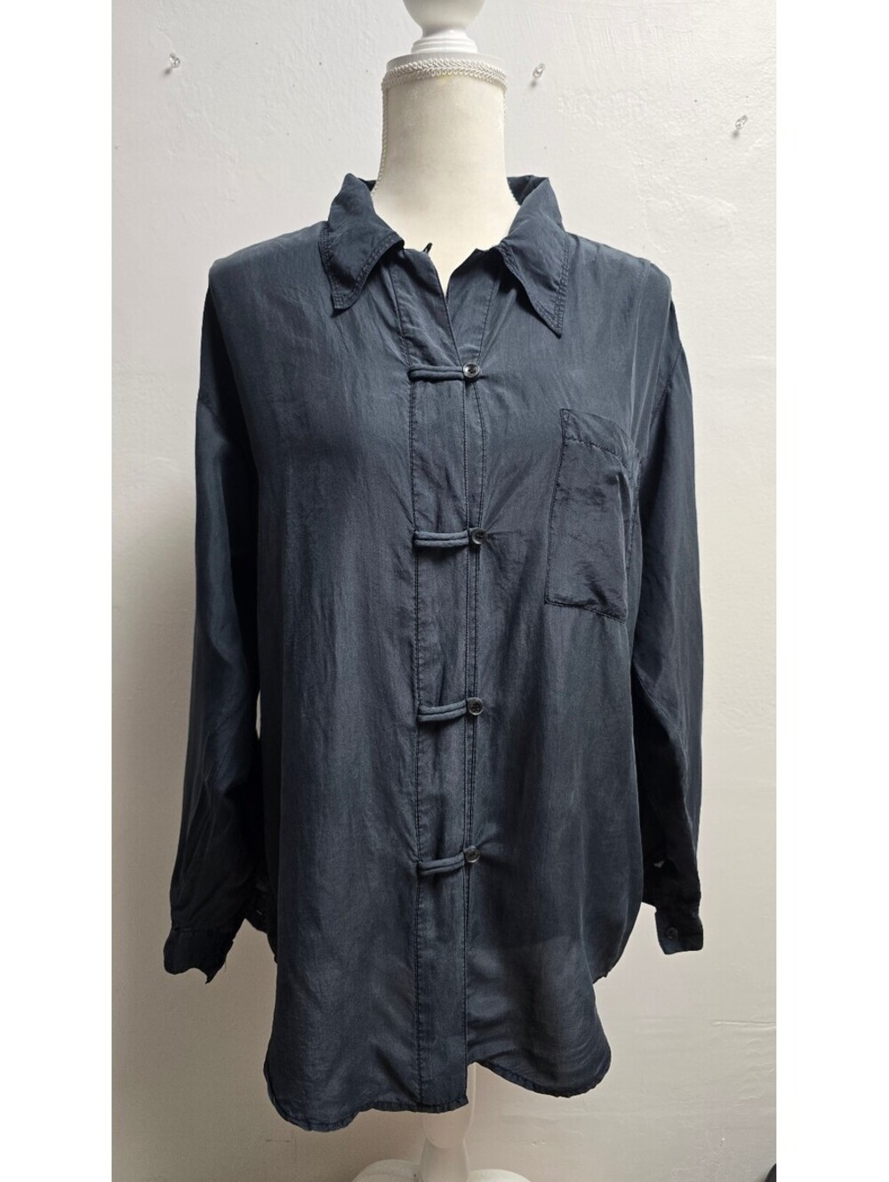 Jonathan Martin 100% Silk Charcoal Gray Shirt / Blouse – Size S